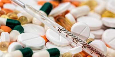 Paracetamol-für-Hunde-ist-giftig Vorsicht bei Medikamenten mit dem Wirkstoff Paracetamol oder Ibuprofen - diese sind für Hunde giftig!
